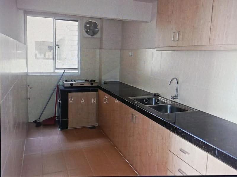 Apartment for Sale at Pangsapuri Saraka - Amanda Lock - Kitchen - PropertyGuru.com.my