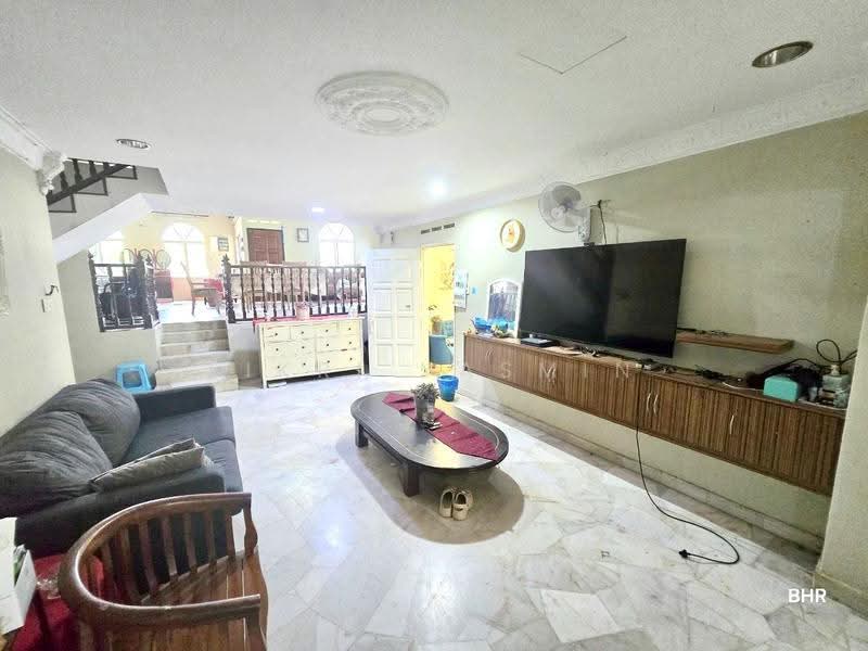 Bungalow House for Sale in Seksyen 3 (Bangi) - Fikri Yasmin - Living Room - PropertyGuru.com.my