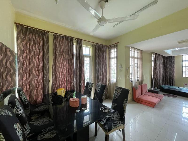 Semi-Detached House for Sale in Taman Cheras Jaya (Cheras) - Azizul Kamarul Zaman - Dining Room - PropertyGuru.com.my
