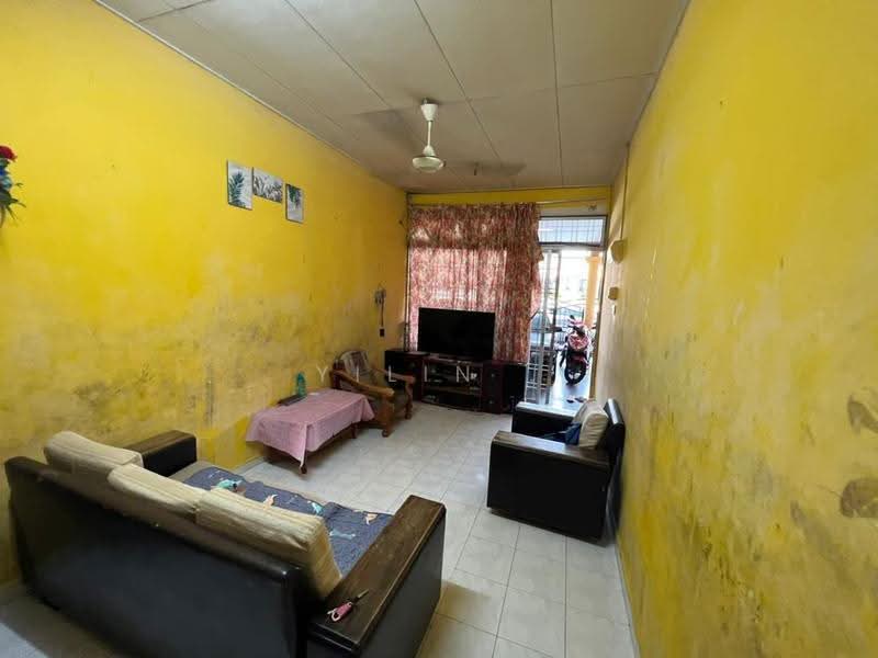 1-storey Terraced House for Sale in Bandar Tasek Mutiara (Simpang Ampat) - Yilin . - Living Room - PropertyGuru.com.my
