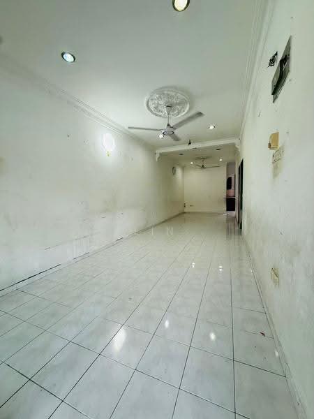 1-storey Terraced House for Sale in Bandar Tasek Mutiara (Simpang Ampat) - Yilin . - Living Room - PropertyGuru.com.my