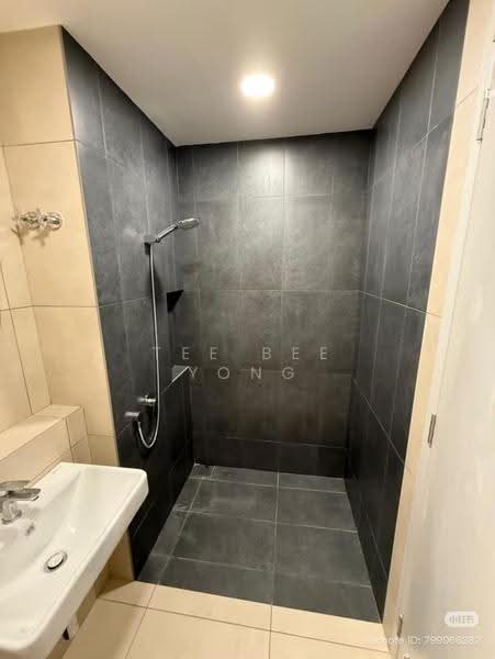 2.5-storey Terraced House for Rent in Taman Bukit Serdang (Seri Kembangan) - Tee Bee Yong - Bathroom - PropertyGuru.com.my