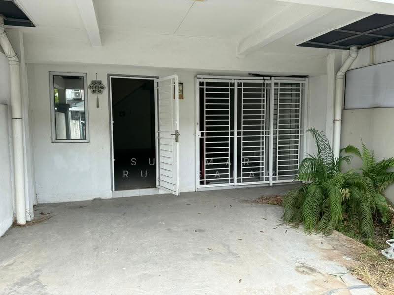 Terraced House for Sale in Shah Alam (Selangor) - Sugumar Arunasalam - Exterior - PropertyGuru.com.my