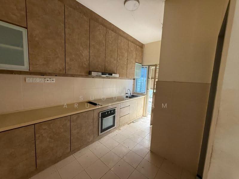 Terraced House for Sale in Shah Alam (Selangor) - Sugumar Arunasalam - Kitchen - PropertyGuru.com.my