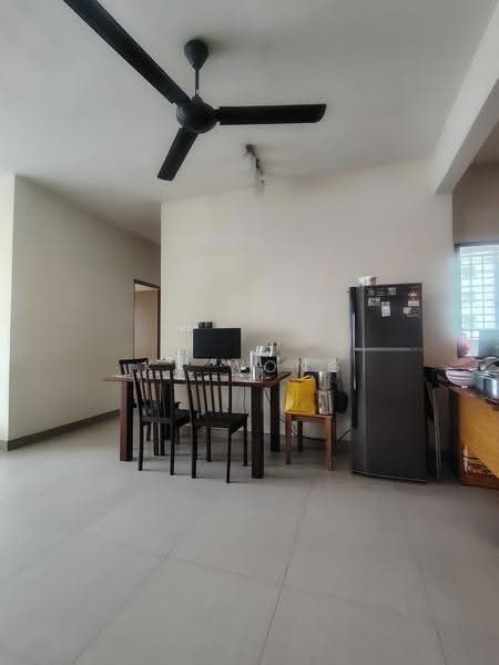 Condominium for Rent at Savanna Condominium - KS Wong - Dining Room - PropertyGuru.com.my