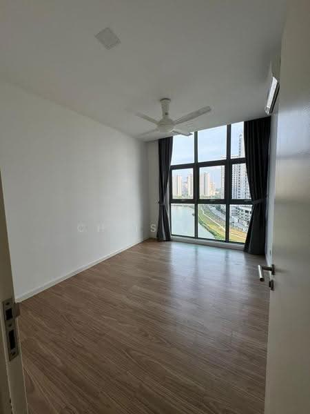 Kondominium untuk Disewa di Lakefront Residence - Chris Lee - Bedroom - PropertyGuru.com.my