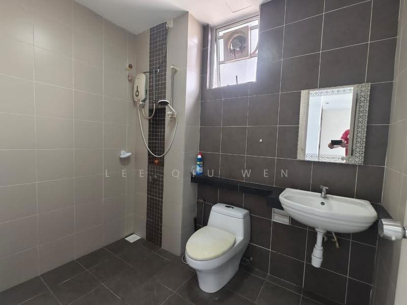 Apartment for Rent at D'Rich Executive Suites - Lee Qiu Wen - PropertyGuru.com.my