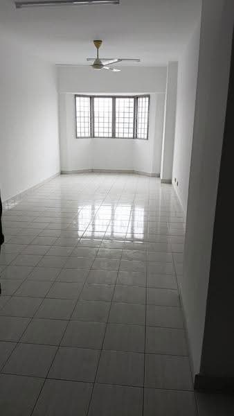 Service Residence for Rent at Serdang Skyvillas (Serdang Perdana) - David Chan - Living Room - PropertyGuru.com.my