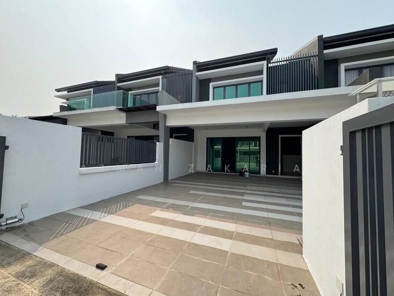 Rumah Teres 2-Tingkat untuk Dijual di Sungai Buloh (Selangor) - AZMAN ZAKARIA - Exterior - PropertyGuru.com.my