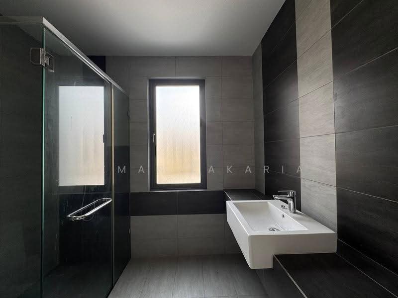 Rumah Teres 2-Tingkat untuk Dijual di Sungai Buloh (Selangor) - AZMAN ZAKARIA - Bathroom - PropertyGuru.com.my