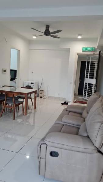Pangsapuri untuk Dijual di Eco Nest @ Eco Botanic - Yap Sin Chen - Living Room - PropertyGuru.com.my
