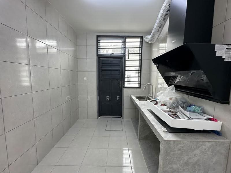 Terraced House for Rent in Bandar Putra Kulai (Kulai) - Claire Lai - Kitchen - PropertyGuru.com.my
