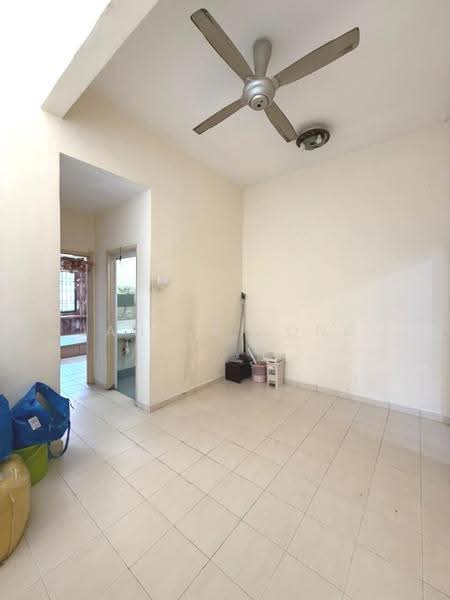 2-storey Terraced House for Sale in Taman Bukit Tiram (Ulu Tiram) - Janice Yong - Interior - PropertyGuru.com.my