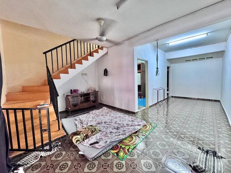2-storey Terraced House for Sale in Taman Pulai Indah (Johor Bahru) - Fakhrul Imlan - Living Room - PropertyGuru.com.my