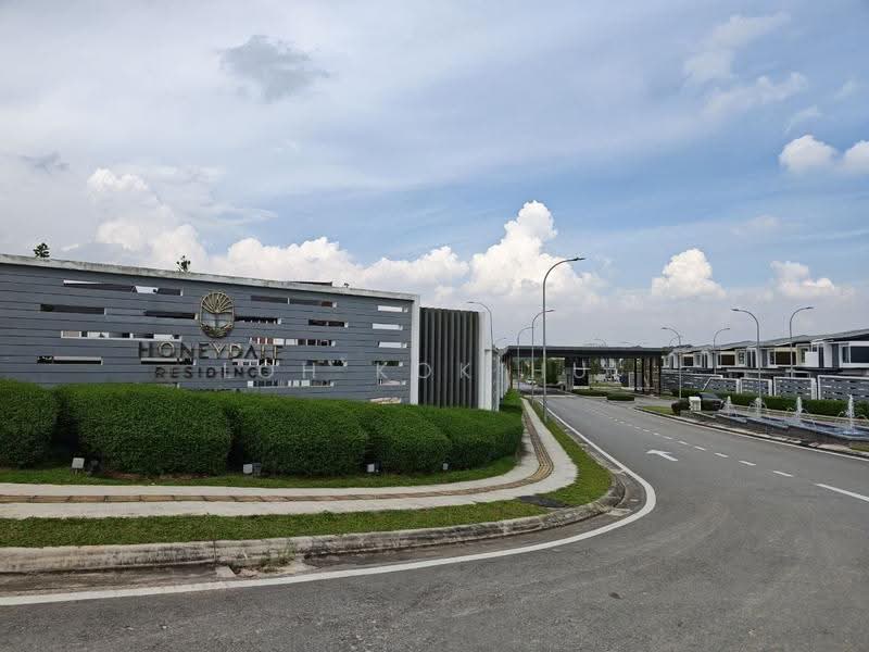Rumah Kluster untuk Dijual di Johor Bahru (Johor) - Loh Kok Hui - Exterior - PropertyGuru.com.my