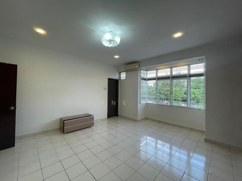 Rumah Teres 2-Tingkat untuk Dijual di Cheras (Selangor) - Yvonne Yap - Living Room - PropertyGuru.com.my