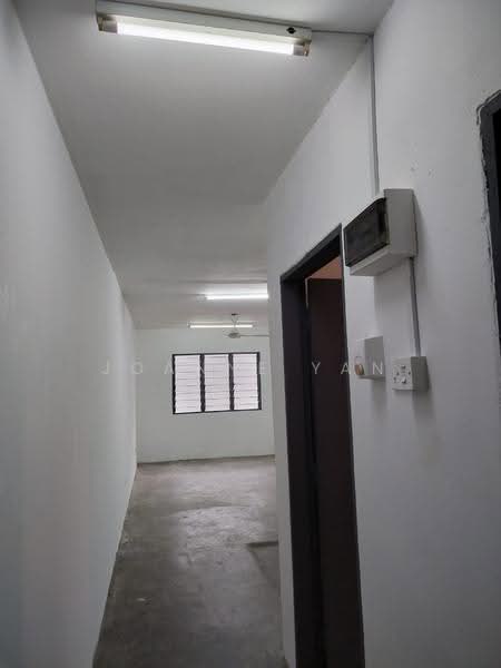 Flat for Sale at Desa Sri Puteri - Joanne Yan - Corridor - PropertyGuru.com.my