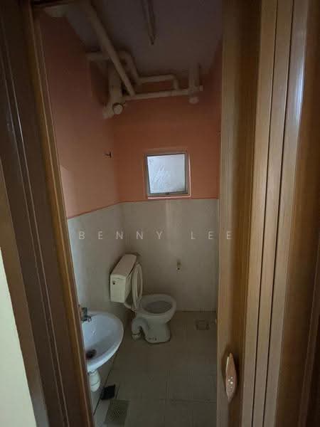 Apartment for Rent at Sri Ria Apartments - Benny Lee - Bathroom - PropertyGuru.com.my