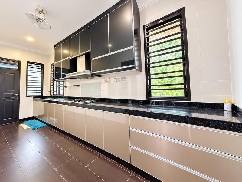 Bungalow House for Sale in Bangi (Selangor) - Fikri Yasmin - Kitchen - PropertyGuru.com.my