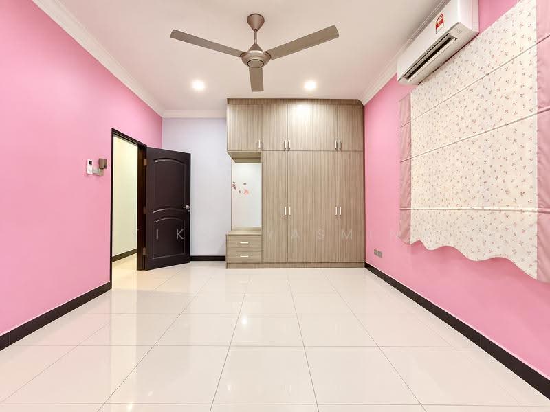 Bungalow House for Sale in Bangi (Selangor) - Fikri Yasmin - Bedroom - PropertyGuru.com.my