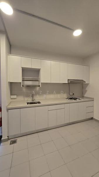 Pangsapuri untuk Disewa di Harmoni Elmina 1 @ City Of Elmina - Azzad Zarull - Kitchen - PropertyGuru.com.my