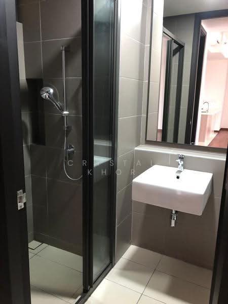 Service Residence for Sale at The Tamarind - Crystal Khor - Bathroom - PropertyGuru.com.my