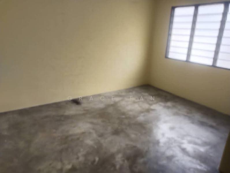 Rumah Teres 2-Tingkat untuk Dijual di Taman Desa Kluang (Kluang) - Grace Fan - PropertyGuru.com.my