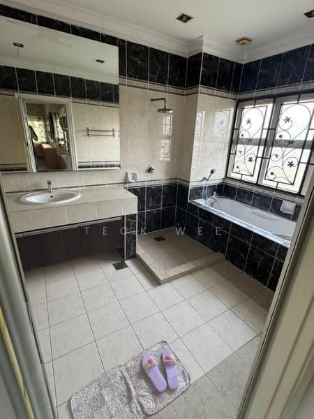 Bungalow House for Sale in Ampang Jaya (Ampang) - Teck Wee - Bathroom - PropertyGuru.com.my