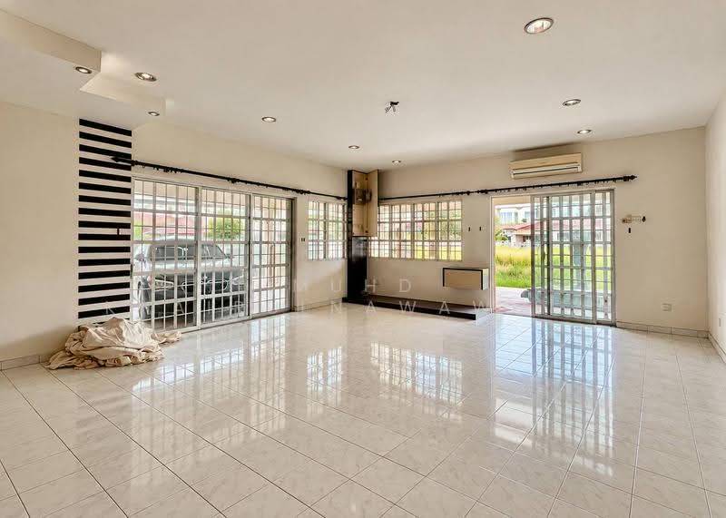Bungalow House for Sale in Taman Seri Mewah (Kajang) - Muhd Khairulnawawi Kamaruddin - Living Room - PropertyGuru.com.my
