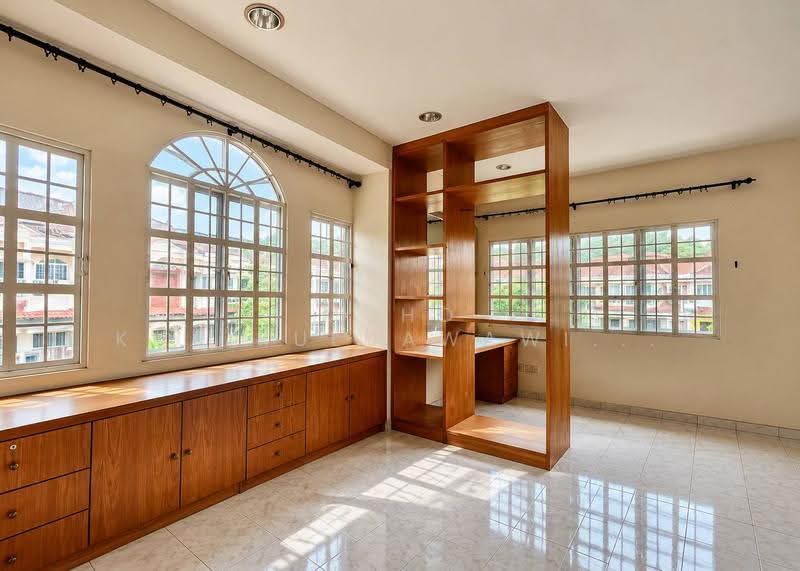 Bungalow House for Sale in Taman Seri Mewah (Kajang) - Muhd Khairulnawawi Kamaruddin - Study - PropertyGuru.com.my