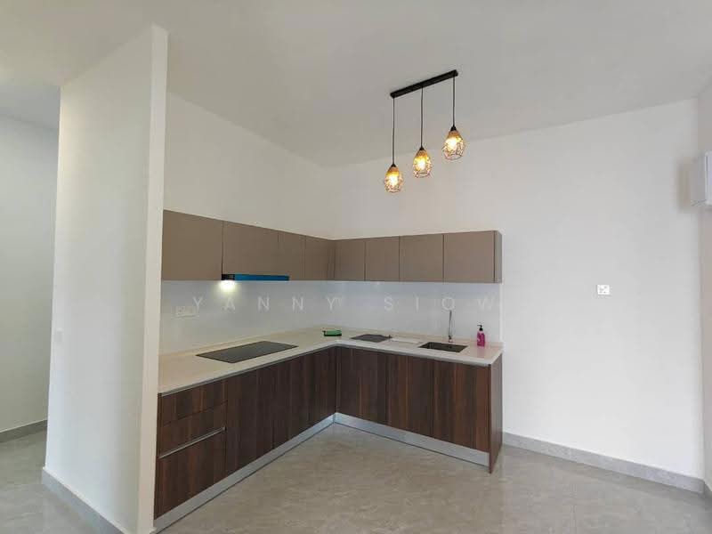 Kediaman Servis untuk Dijual di Altris Residences @ The Quartz WM - Yanny Siow - Kitchen - PropertyGuru.com.my