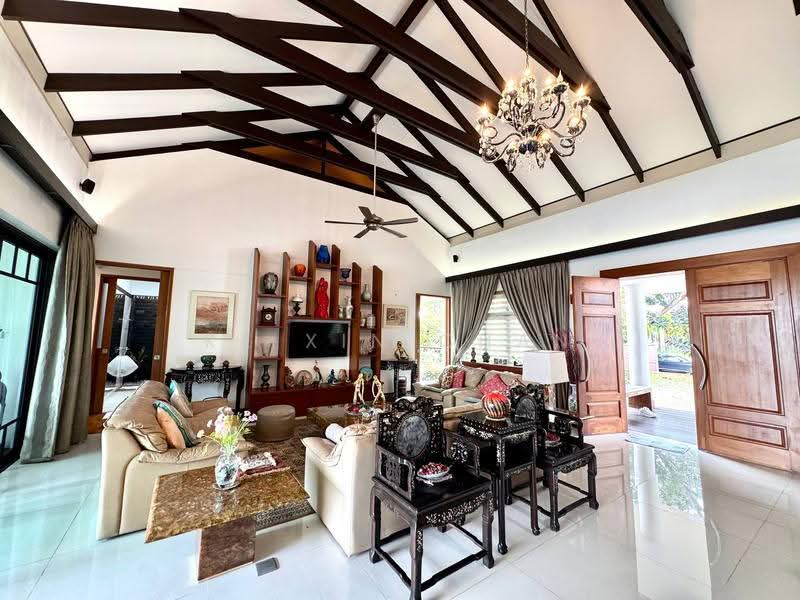 Rumah Banglo untuk Dijual di Leisure Farm (Gelang Patah) - Ke Xin Chan - Living Room - PropertyGuru.com.my