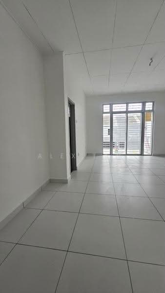 2-storey Terraced House for Rent in Setia Tropika (Johor Bahru) - ALEX TAN - Interior - PropertyGuru.com.my