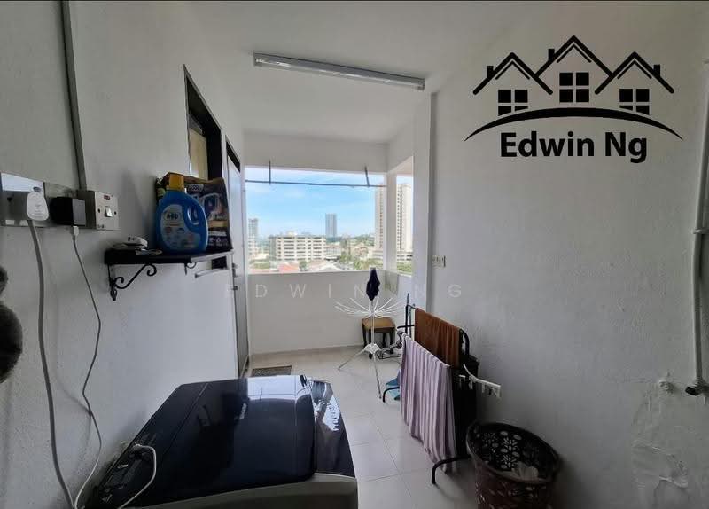 Flat for Sale at Taman Lip Sin Block 1, 3 & 5 - Edwin Ng - Balcony - PropertyGuru.com.my