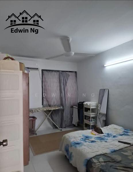 Flat for Sale at Taman Lip Sin Block 1, 3 & 5 - Edwin Ng - Bedroom - PropertyGuru.com.my