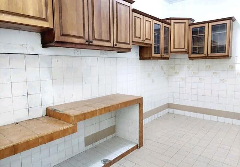 2-storey Terraced House for Rent in Bandar Baru Selayang (Selayang) - ZULL ARIFFIN - Kitchen - PropertyGuru.com.my