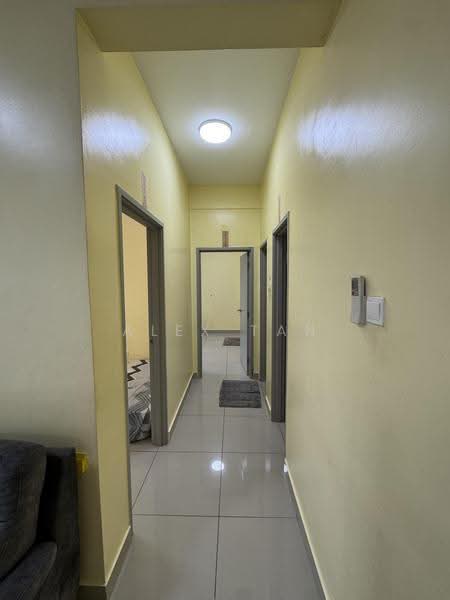Pangsapuri untuk Disewa di Austin Regency (Pangsapuri Austin Perdana) - ALEX TAN - Corridor - PropertyGuru.com.my
