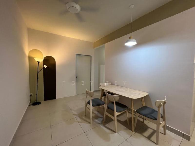 Service Residence for Rent at Majestic Maxim - Toby Tey - Dining Room - PropertyGuru.com.my