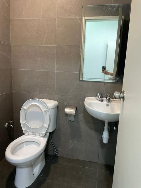 Service Residence for Rent at Majestic Maxim - Toby Tey - Bathroom - PropertyGuru.com.my