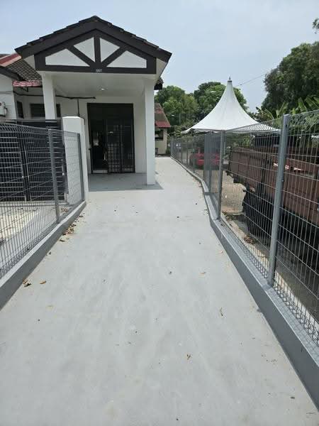 1-storey Terraced House for Rent in Bandar Putra Kulai (Kulai) - Carol Chin - Exterior - PropertyGuru.com.my