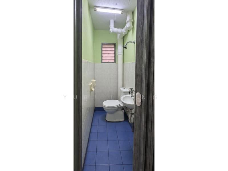 Pangsapuri untuk Dijual di Apartment Bayu - Yubi Leong - Bathroom - PropertyGuru.com.my