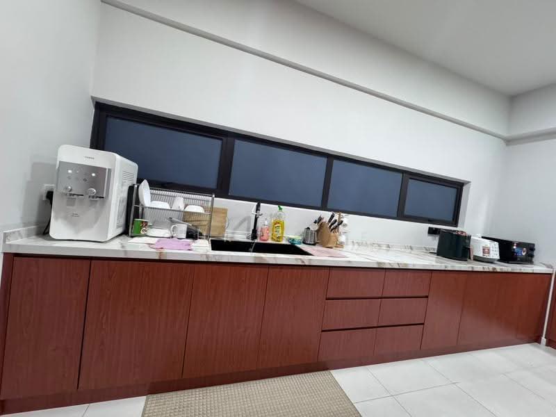 Kondominium untuk Disewa di Myra Cove - Chris Lee - Kitchen - PropertyGuru.com.my