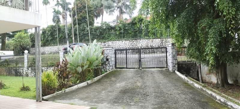 Bungalow House for Sale in Seksyen 17 (Petaling Jaya) - Isaiah PK Lee - Exterior - PropertyGuru.com.my