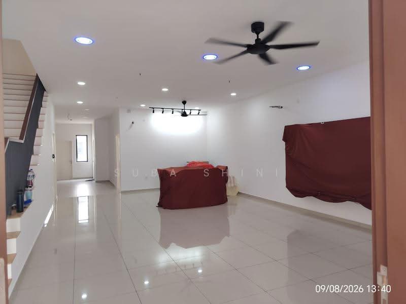 Rumah Teres untuk Disewa di Seremban (Negeri Sembilan) - Suba Shini - Living Room - PropertyGuru.com.my