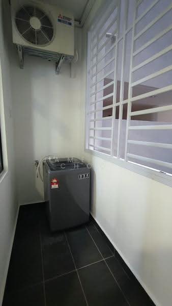 Kediaman Servis untuk Disewa di The Platino Serviced Apartment - Jameson Choo - Balcony - PropertyGuru.com.my