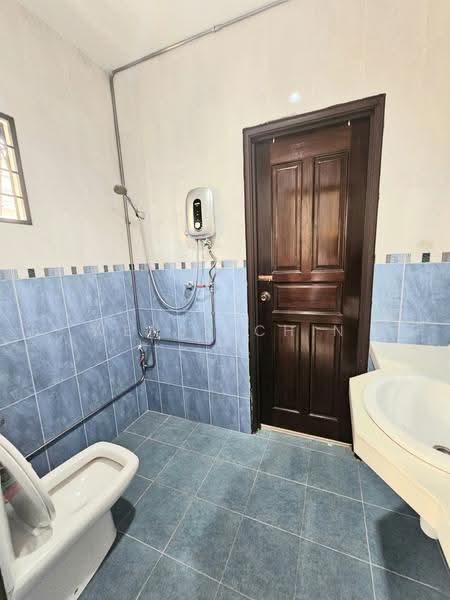 2-storey Terraced House for Sale in BANDAR PUCHONG JAYA (Puchong) - Wendy Chin - Bathroom - PropertyGuru.com.my