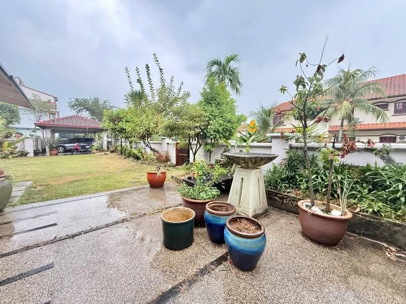 Semi-Detached House for Sale in Petaling Jaya (Selangor) - Syukor Hartanah - Exterior - PropertyGuru.com.my