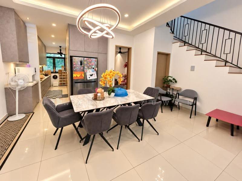 Terraced House for Sale in Cyberjaya (Selangor) - Uswani Mazuwan - Dining Room - PropertyGuru.com.my