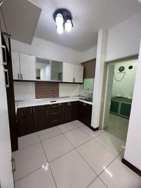 Condominium for Rent at Panorama Residences @ Batu Caves - Allana Amir - Kitchen - PropertyGuru.com.my