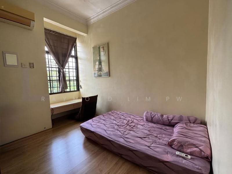 Apartment for Sale at Emerald Court - Raymond Lim PW - Bedroom - PropertyGuru.com.my